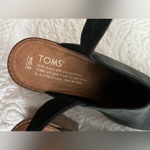 TOMS black leather mules